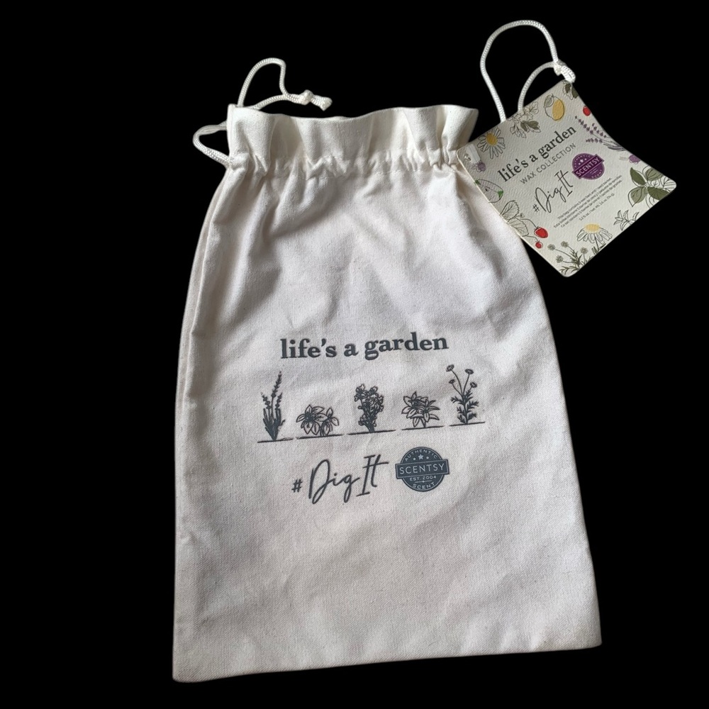 Scentsy's "Life's a Garden" Large 8” x 12” Cotton Draw String Bag Gift Bag - Picture 1 of 6